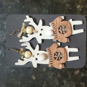 THANDMADE EARRINGS HANDCRAFTED XMAS REINDEER WOOD AND BEADS